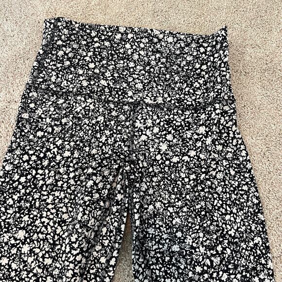 LuluLemon Women's High Rise Align Cropped Black White Specked W6BPAS Sz6 - Picture 5 of 10